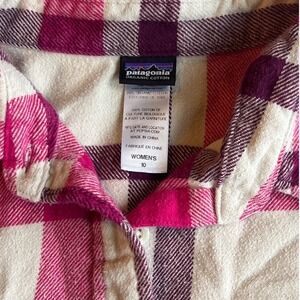 Patagonia Organic Cotton Plaid Flannel Shirt Womens Size 10 Pink Purple Cream